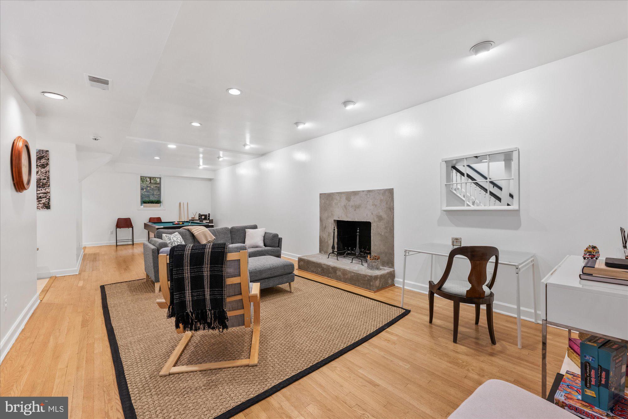 LOCUST RIDGE - Residential