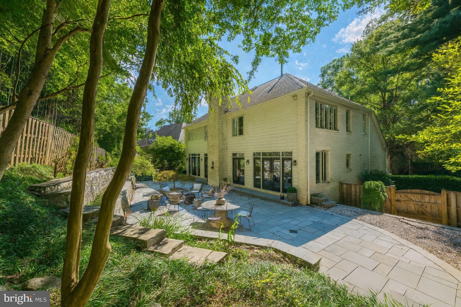 LOCUST RIDGE - Residential