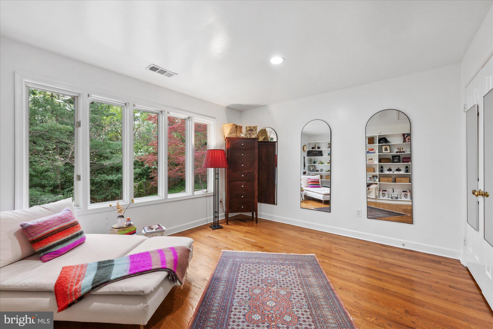 LOCUST RIDGE - Residential