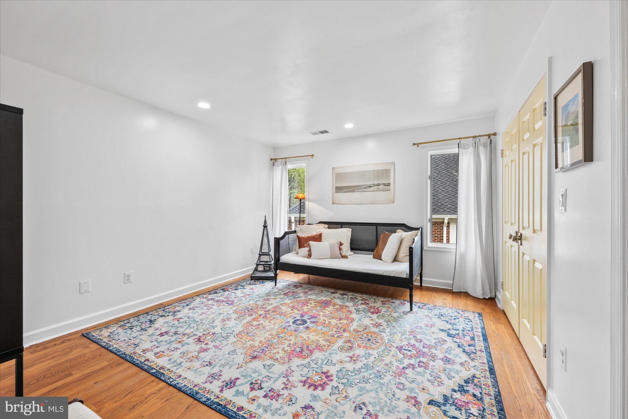 LOCUST RIDGE - Residential