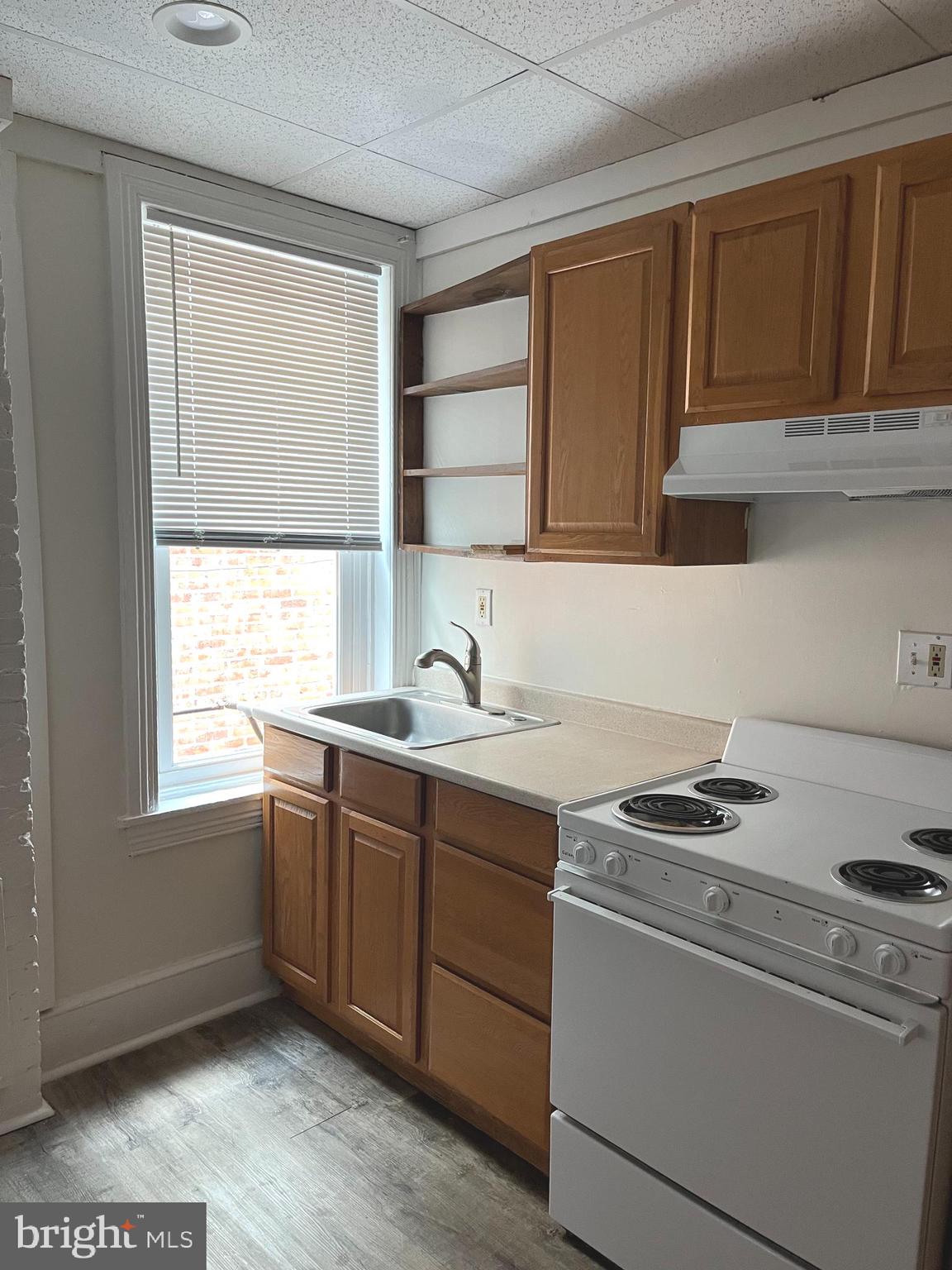 1420 N VAN BUREN STREET 2
