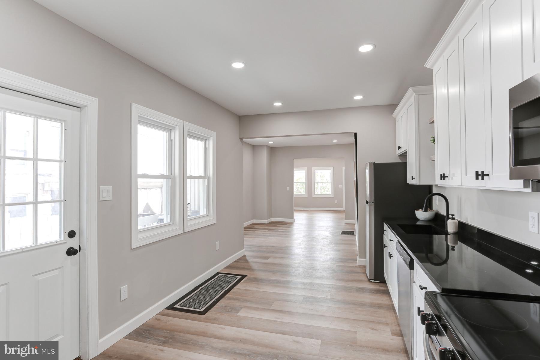 157 S 4TH STREET