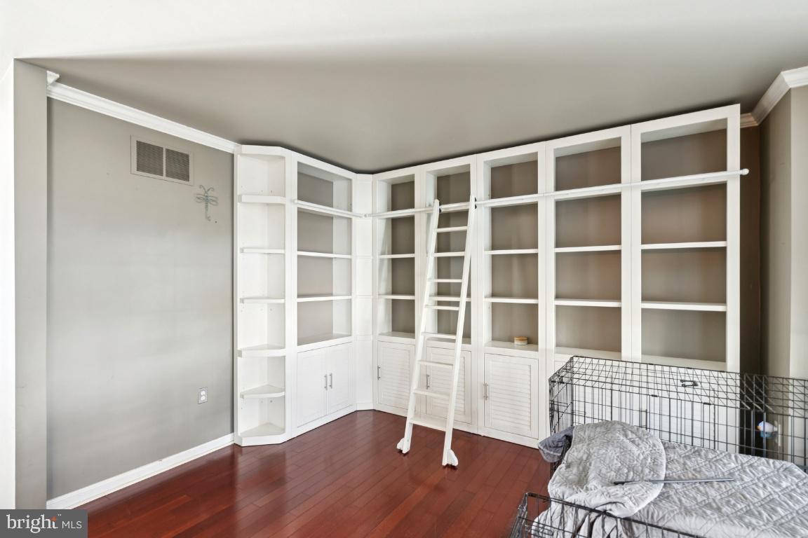 121 WEATHERVANE DRIVE