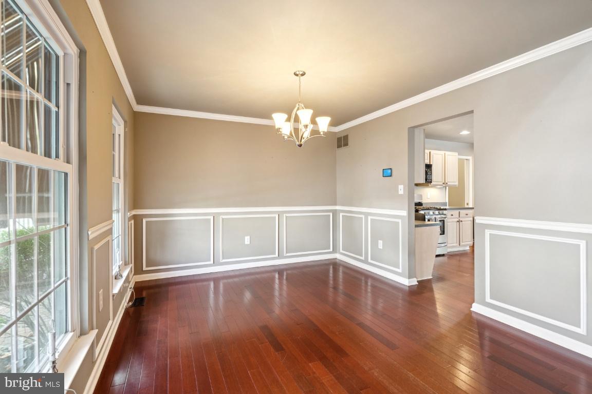 121 WEATHERVANE DRIVE