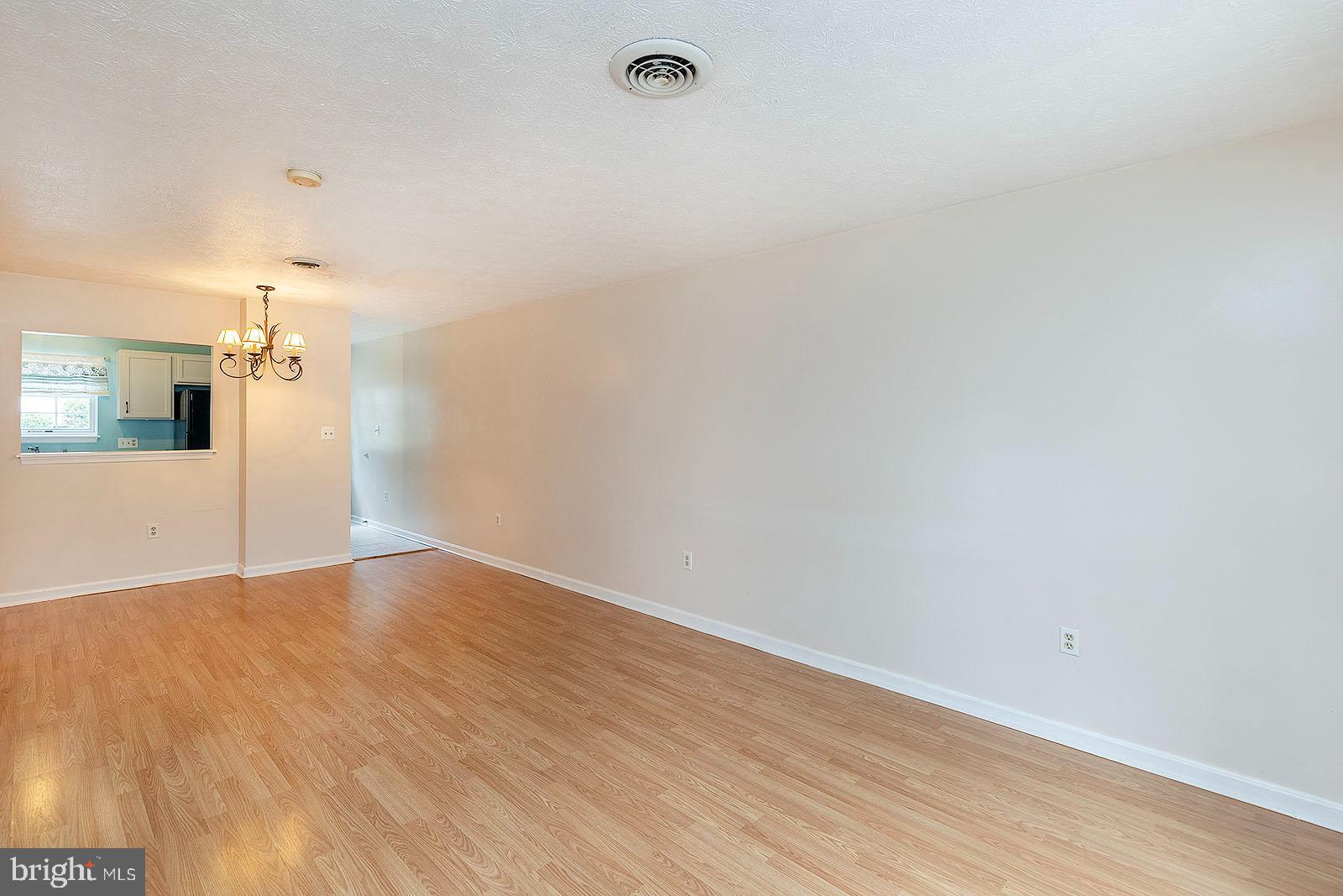 LIMESTONE COURT - Residential Lease