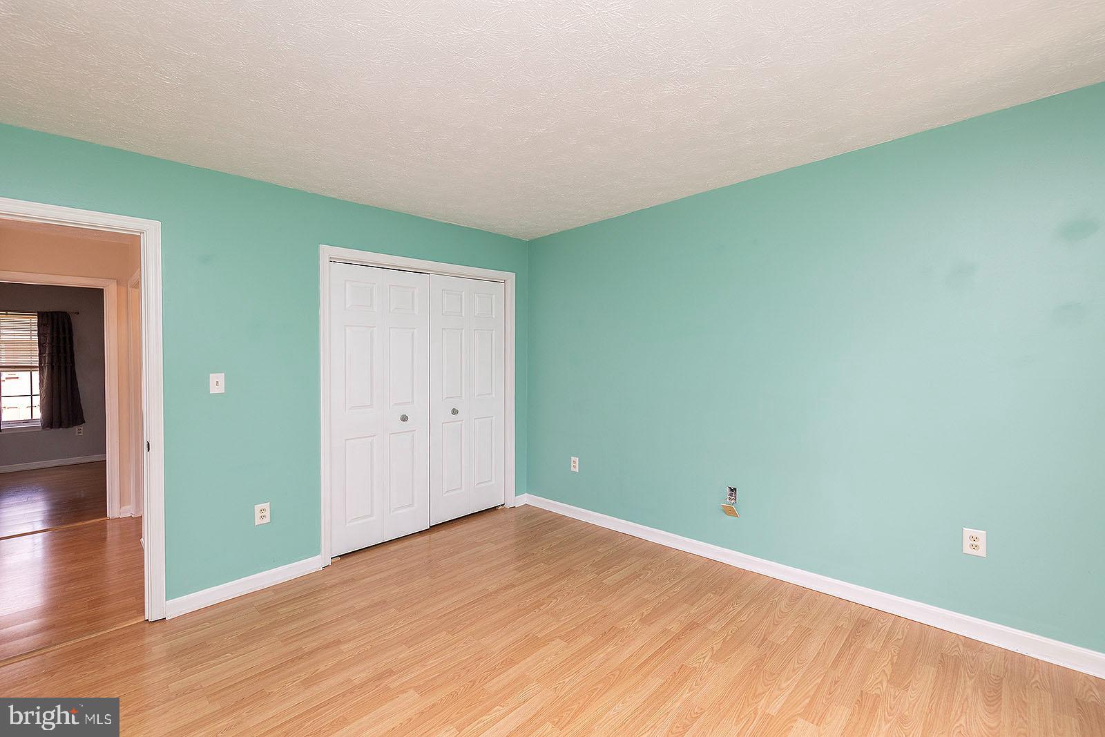 LIMESTONE COURT - Residential Lease