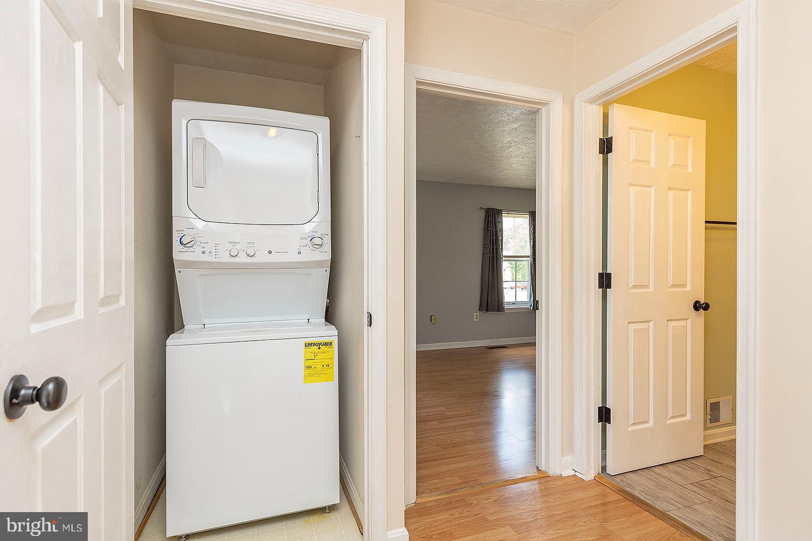 LIMESTONE COURT - Residential Lease