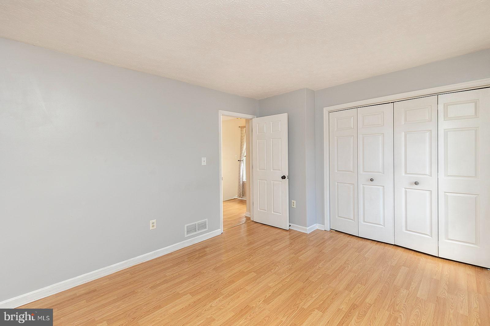 LIMESTONE COURT - Residential Lease