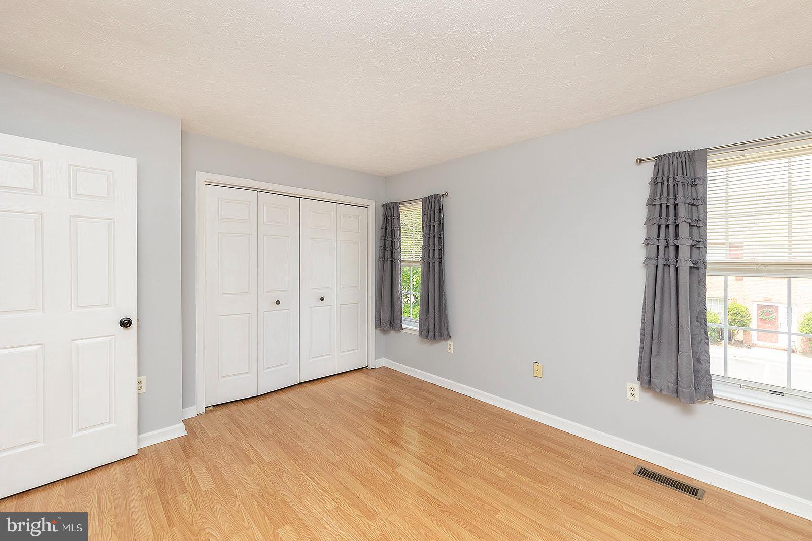 LIMESTONE COURT - Residential Lease