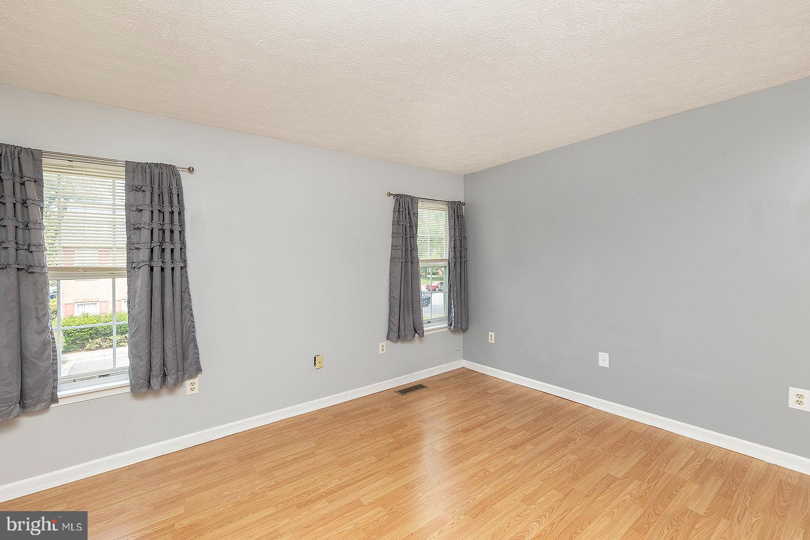 LIMESTONE COURT - Residential Lease