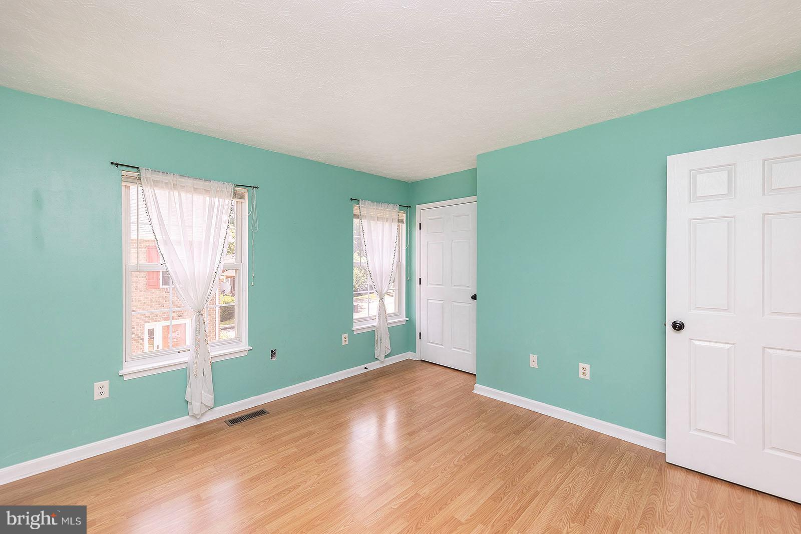 LIMESTONE COURT - Residential Lease