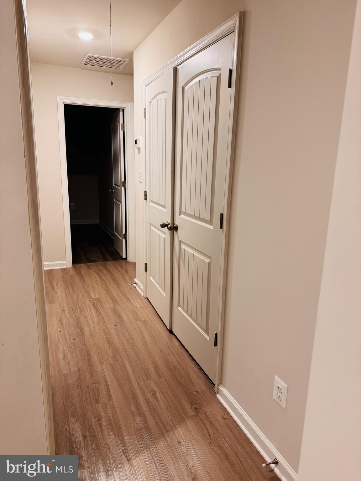 HOMEPLACE AT RIVERSIDE - Residential Lease