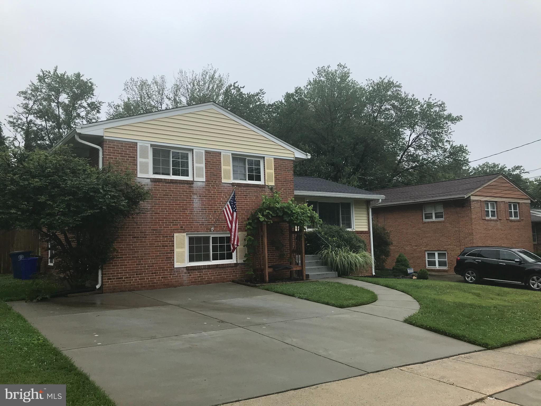 FOREST KNOLLS - Residential Lease