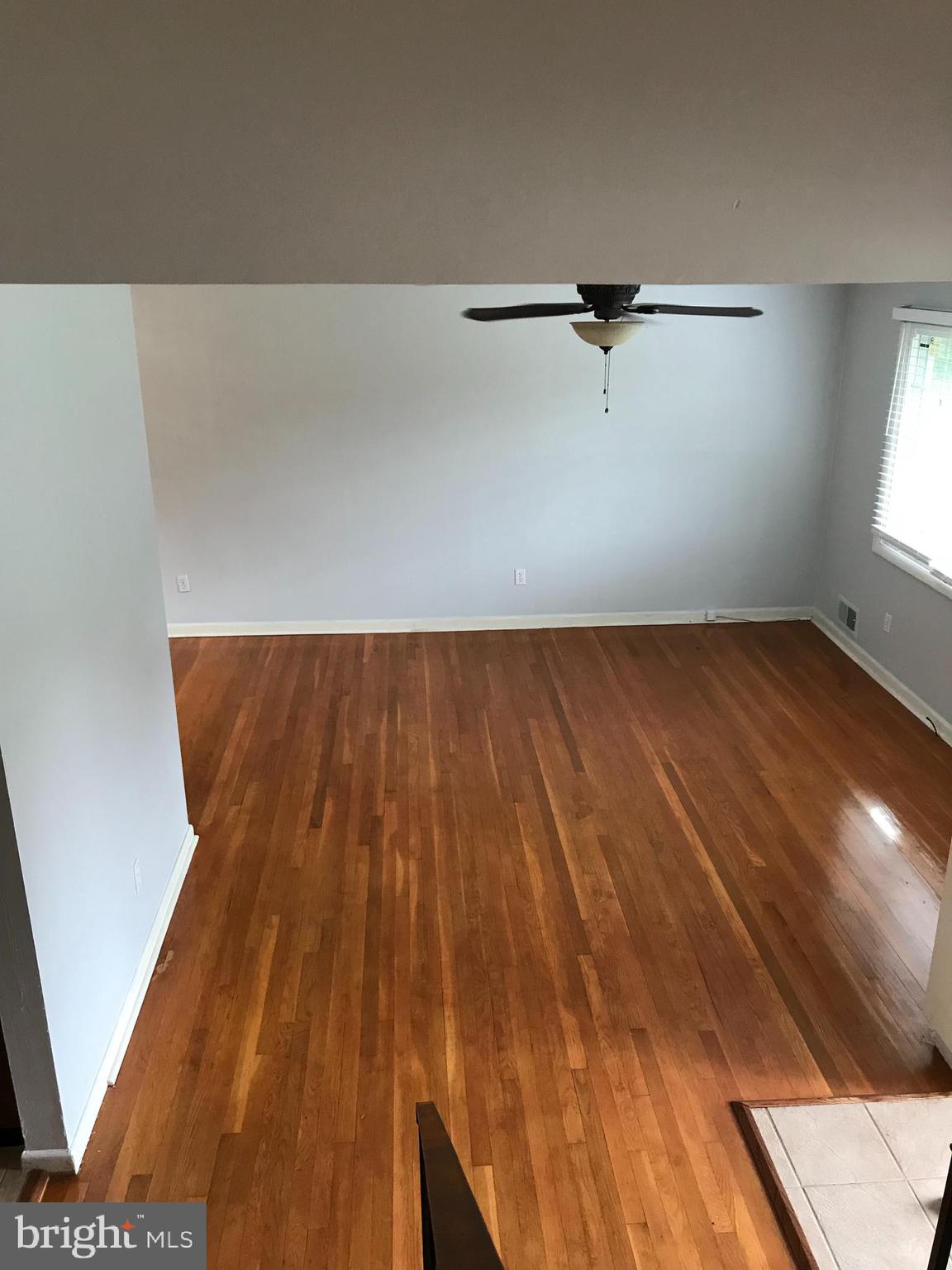 FOREST KNOLLS - Residential Lease