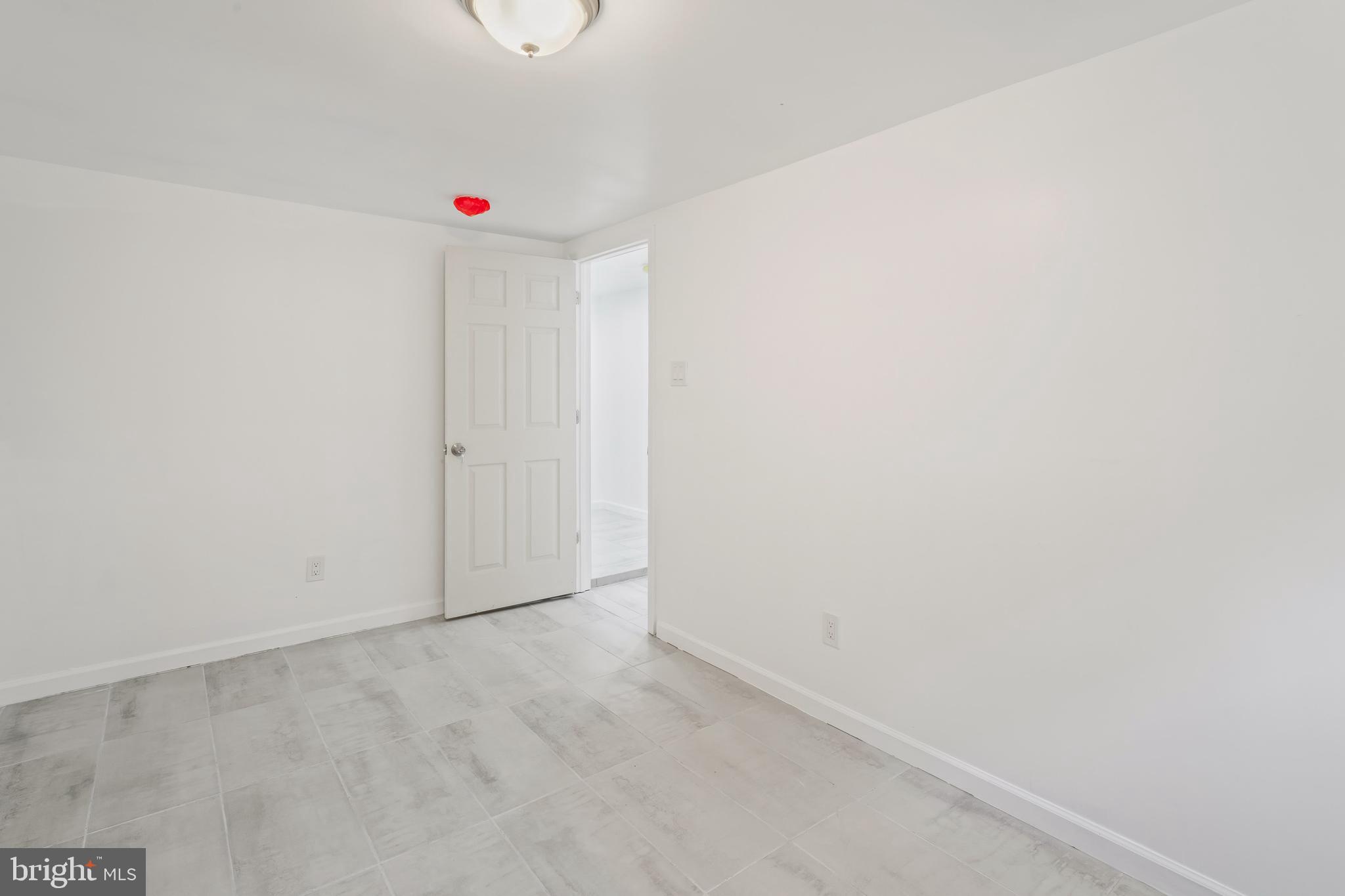 PHILADELPHIA (SOUTHWEST) - Residential