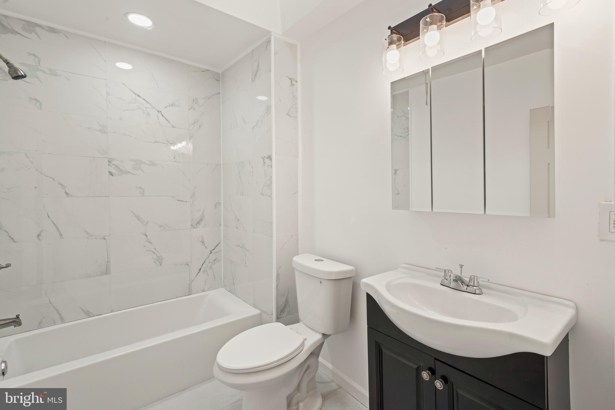PHILADELPHIA (SOUTHWEST) - Residential