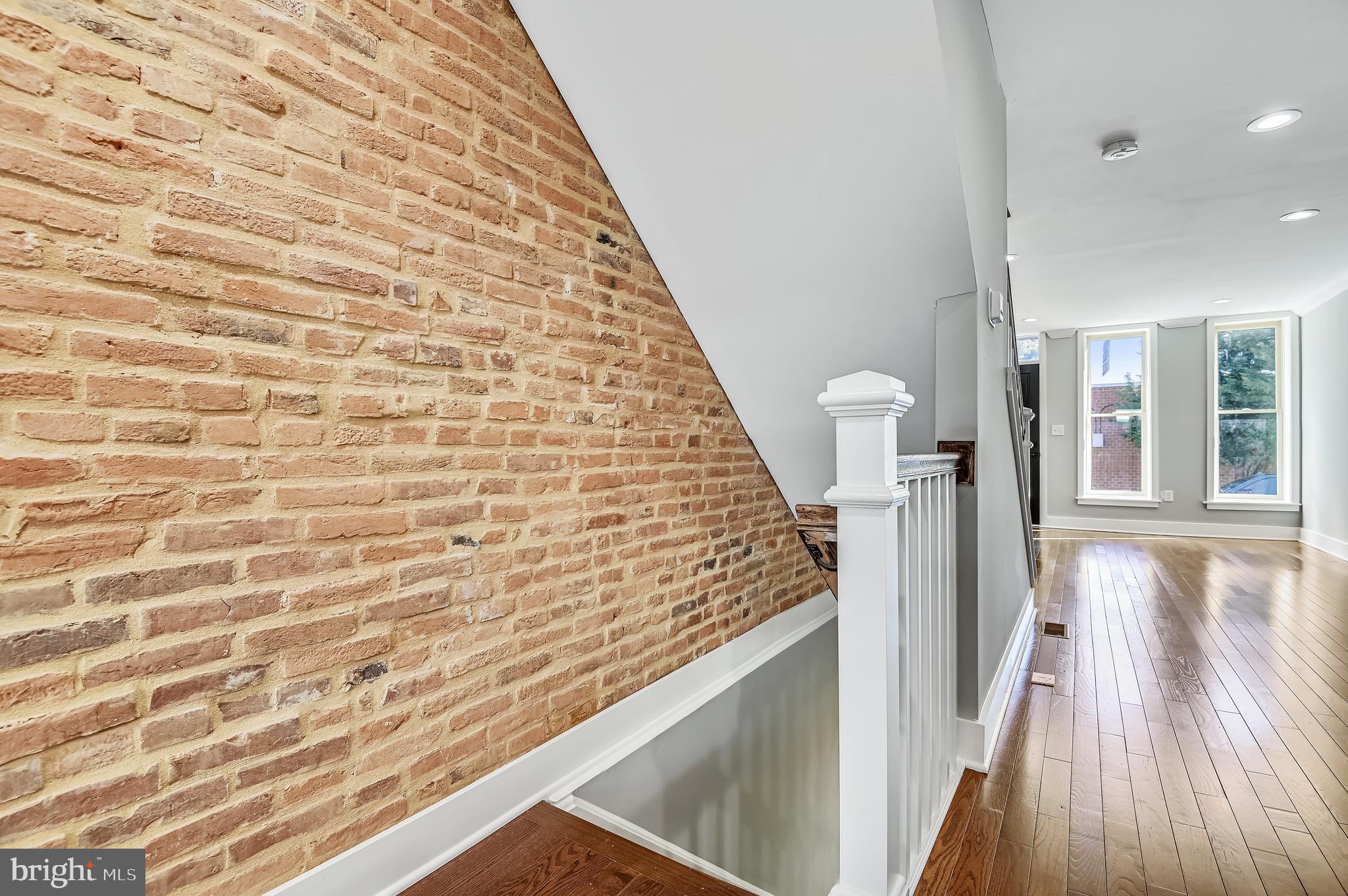 RIVERSIDE - Residential