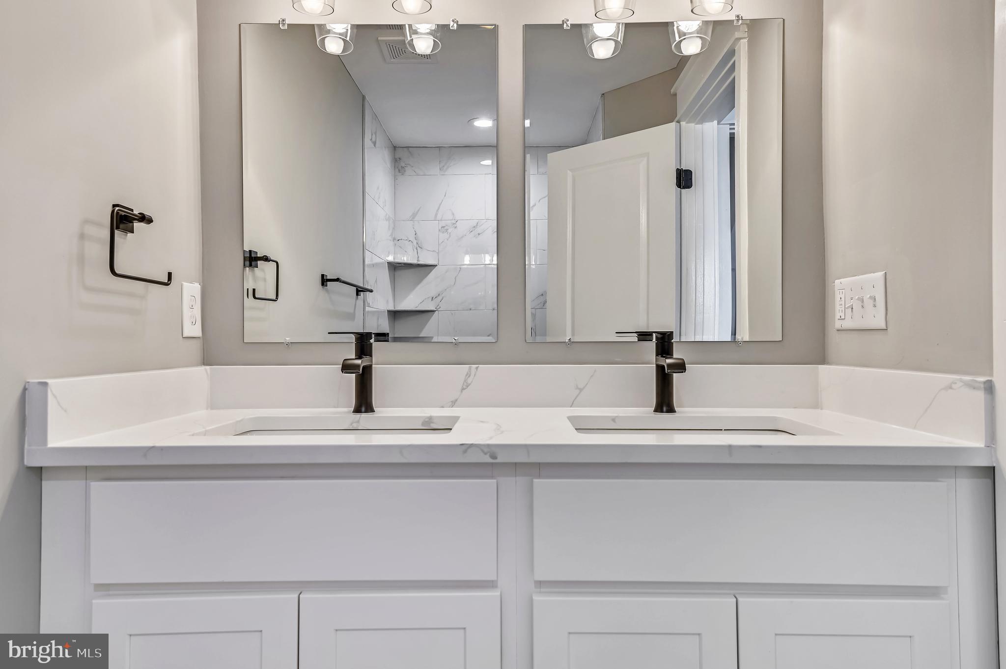 RIVERSIDE - Residential