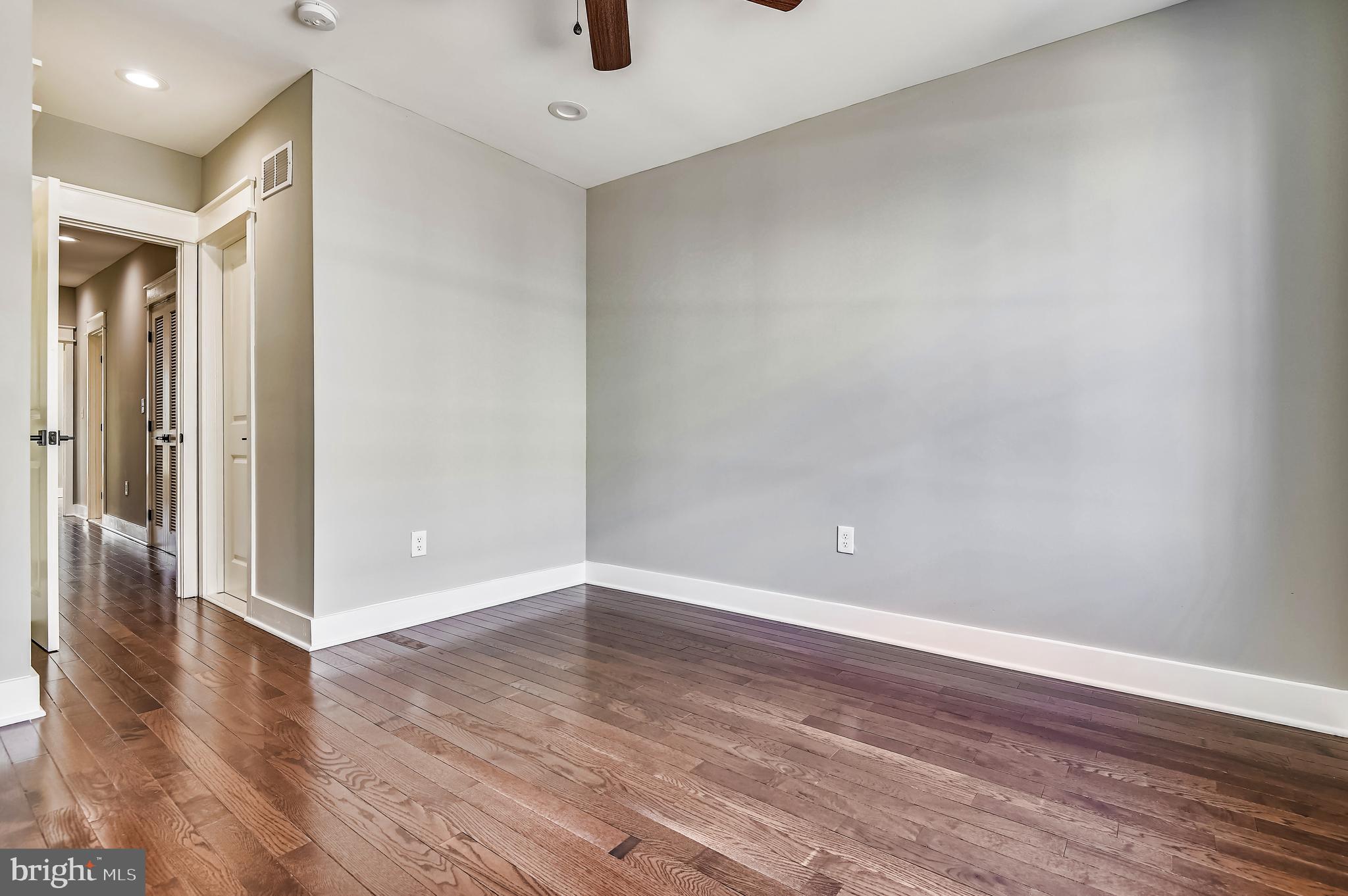 RIVERSIDE - Residential