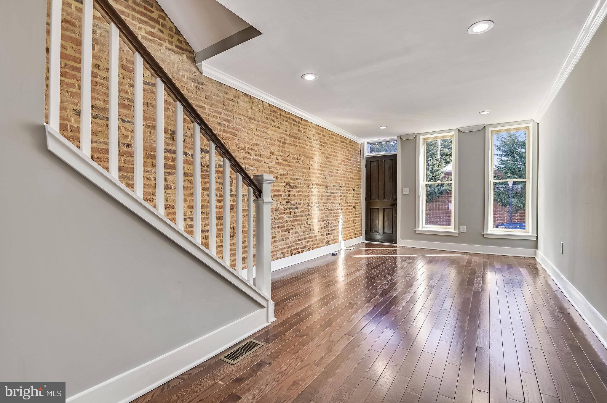 RIVERSIDE - Residential