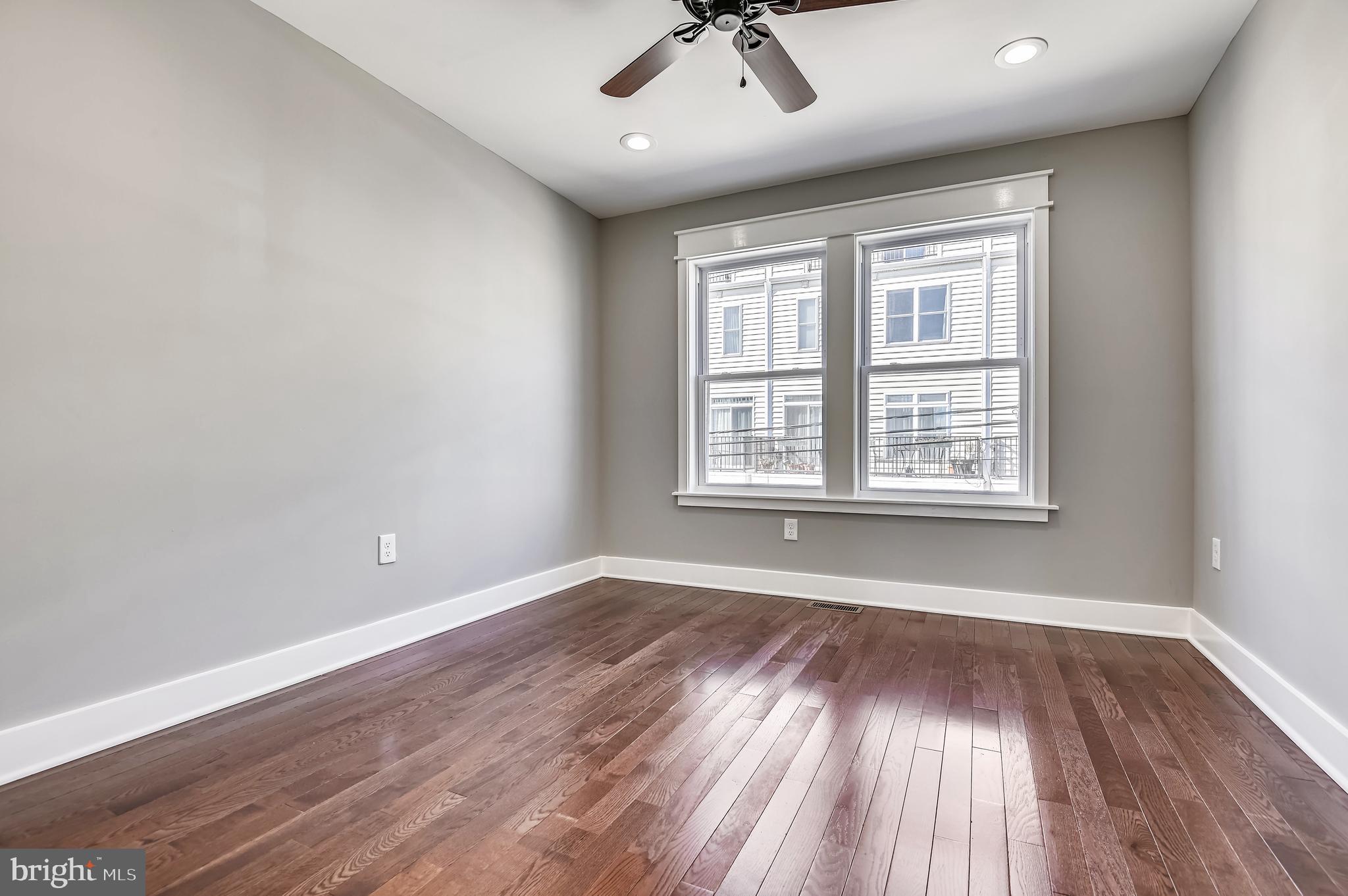 RIVERSIDE - Residential