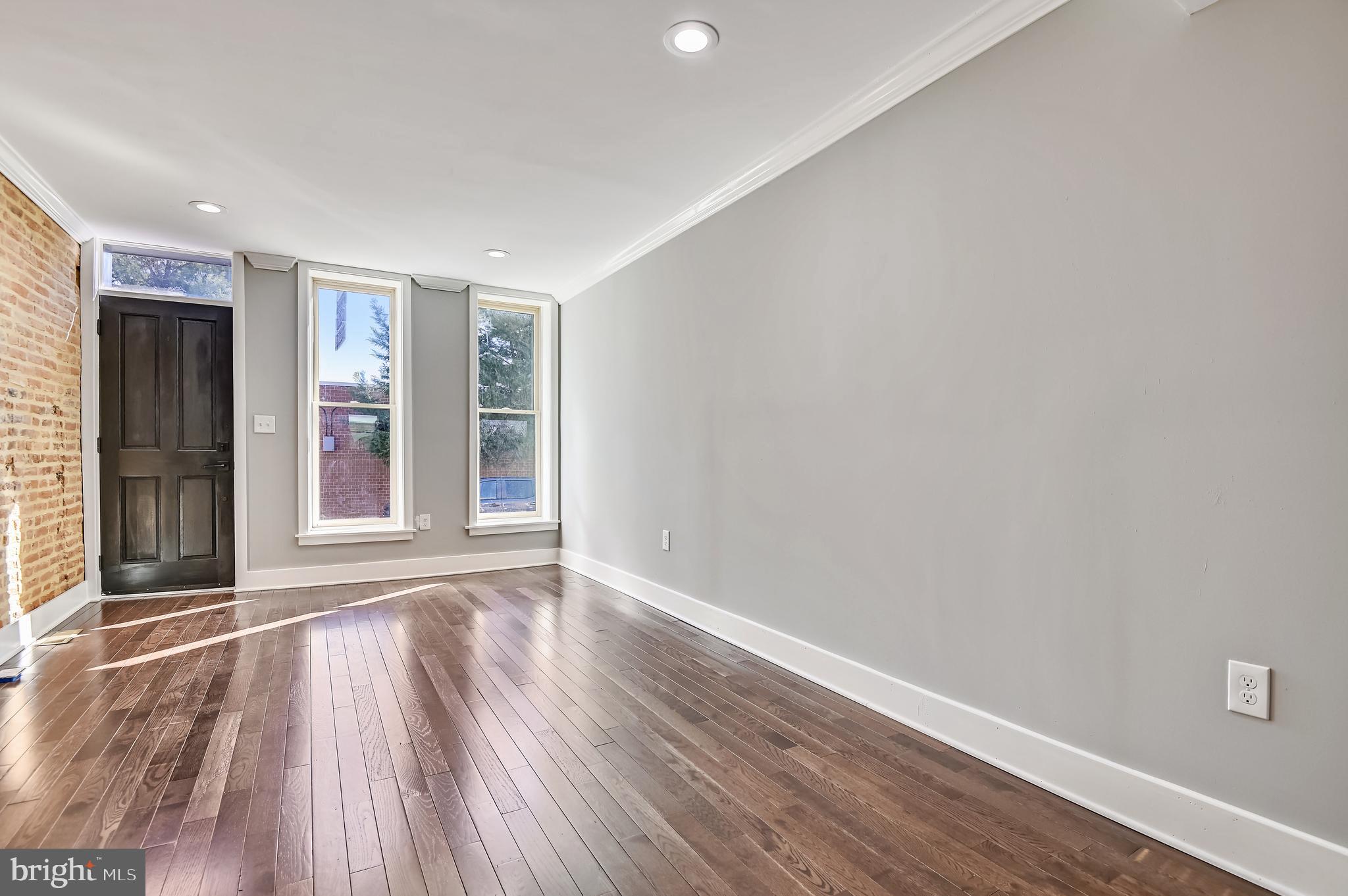 RIVERSIDE - Residential