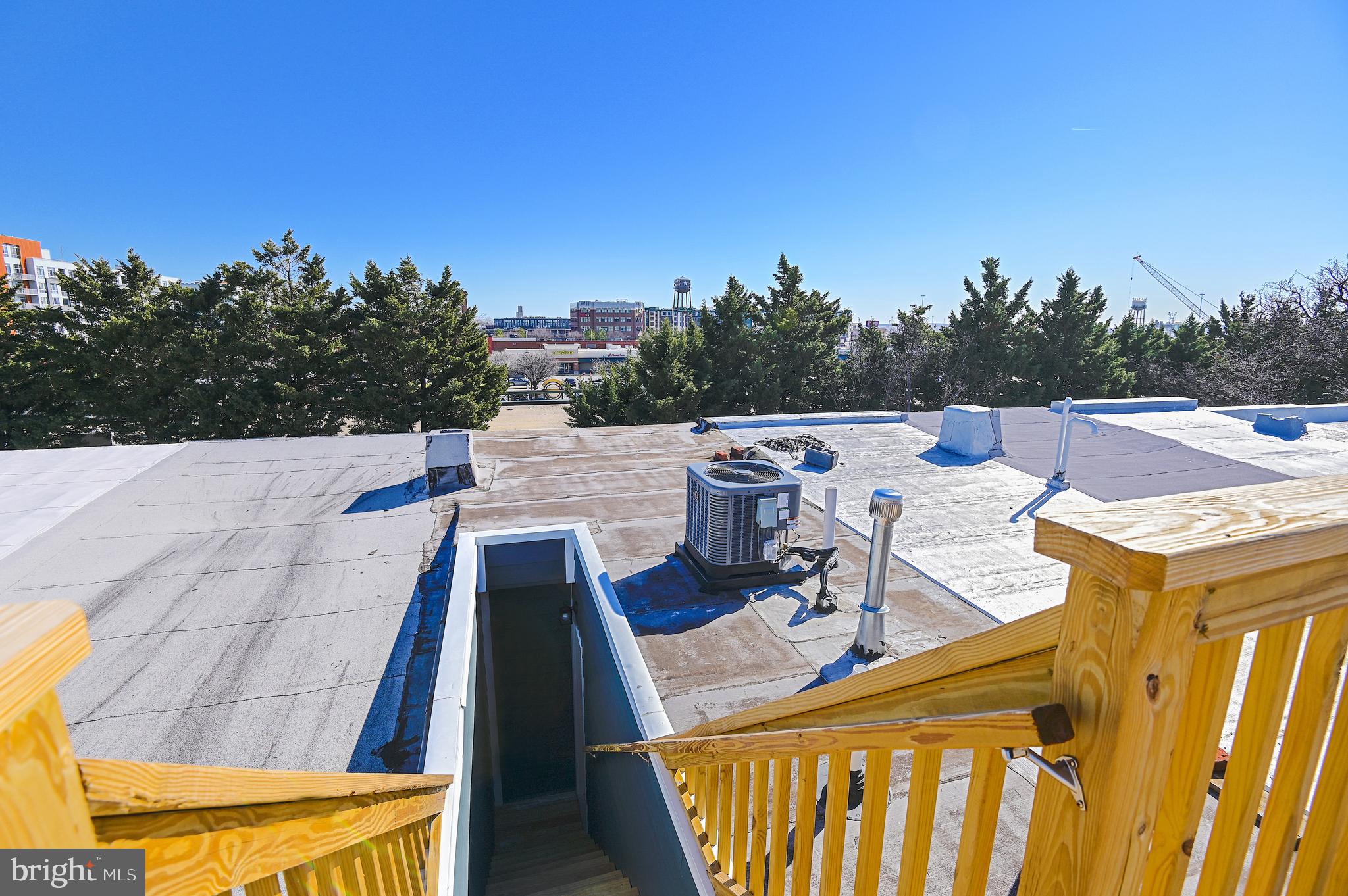 RIVERSIDE - Residential