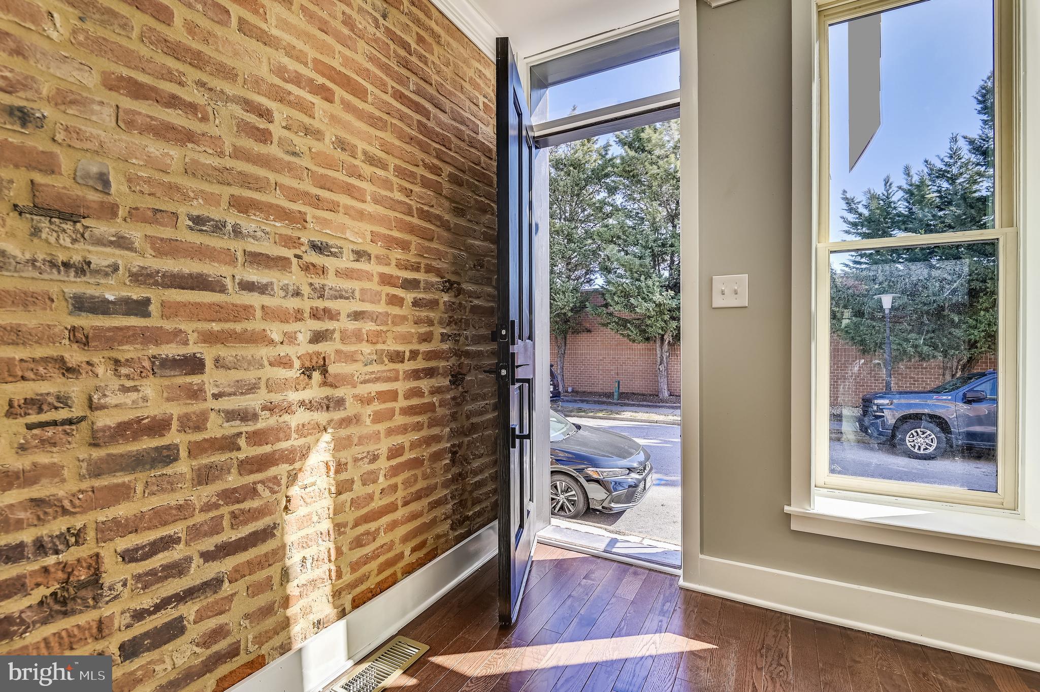 RIVERSIDE - Residential