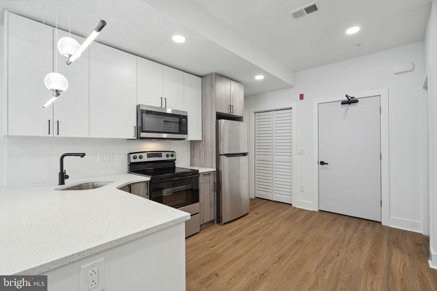 PHOTOS ARE OF UNIT 1, IDENTICAL BUILD.

Welcome this beautiful new construction 2 bed/2.5 bath home! This home features a spacious and open floor plan, great for entertaining guests. Hardwood floors throughout with a kitchen island and modern stainless steel appliances. Large rooms with lots of natural light,  central A/C and heating, as well as a washer & dryer. Complete with a  shared roof deck with views of the city. Schedule your tour today!