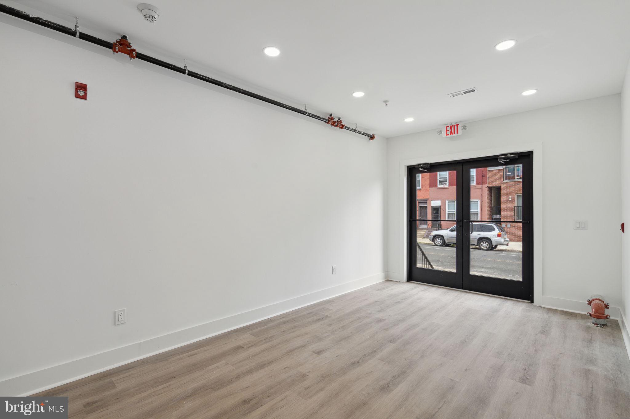 OLDE KENSINGTON - Residential Lease