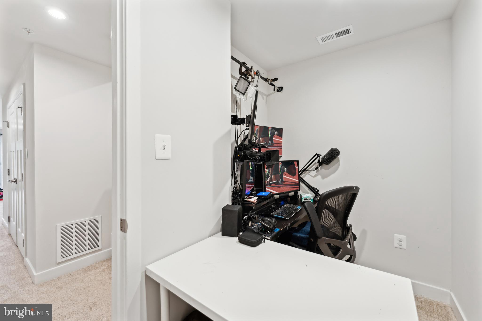 HOLLY RIDGE - Residential