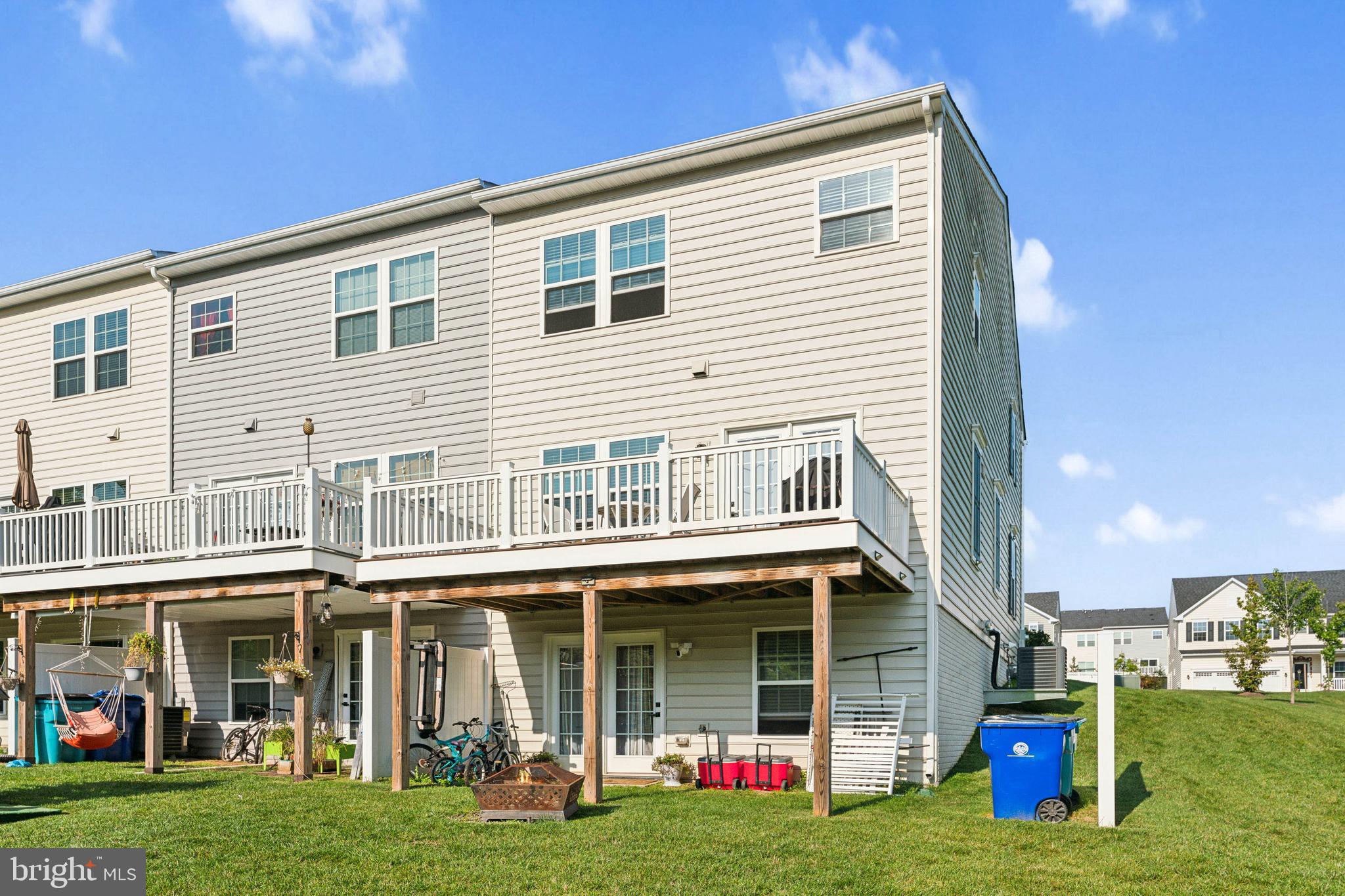 HOLLY RIDGE - Residential