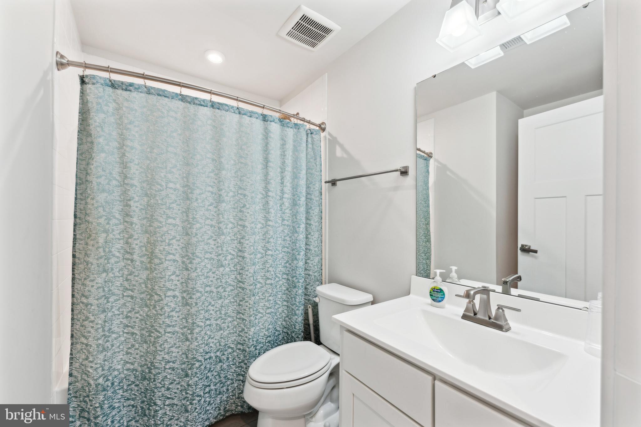 HOLLY RIDGE - Residential