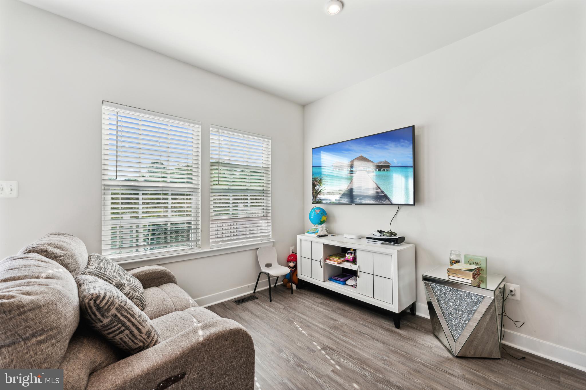 HOLLY RIDGE - Residential