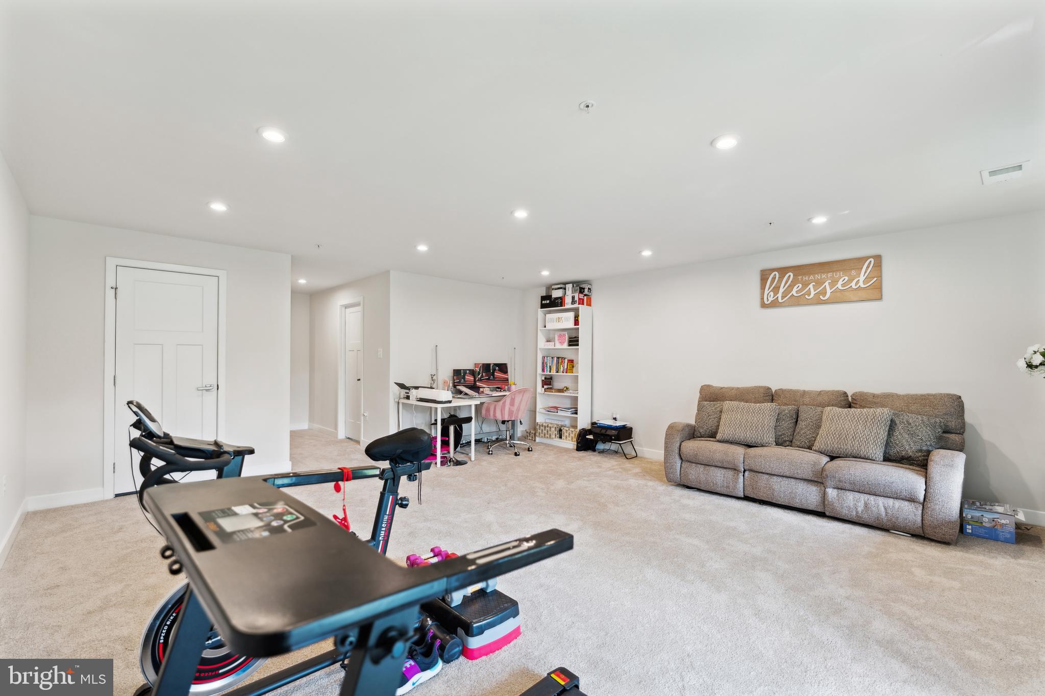 HOLLY RIDGE - Residential