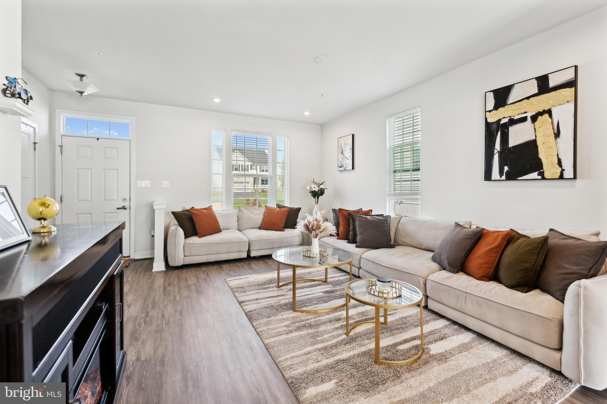 HOLLY RIDGE - Residential