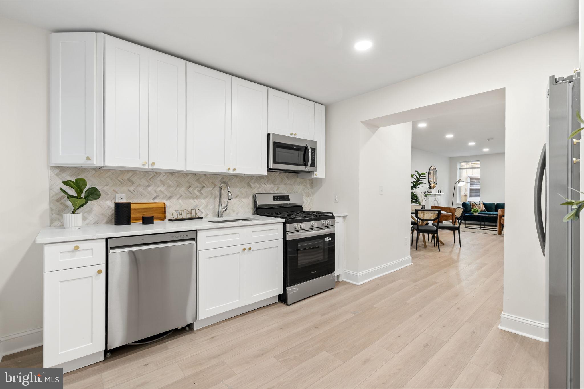 POINT BREEZE - Residential Lease