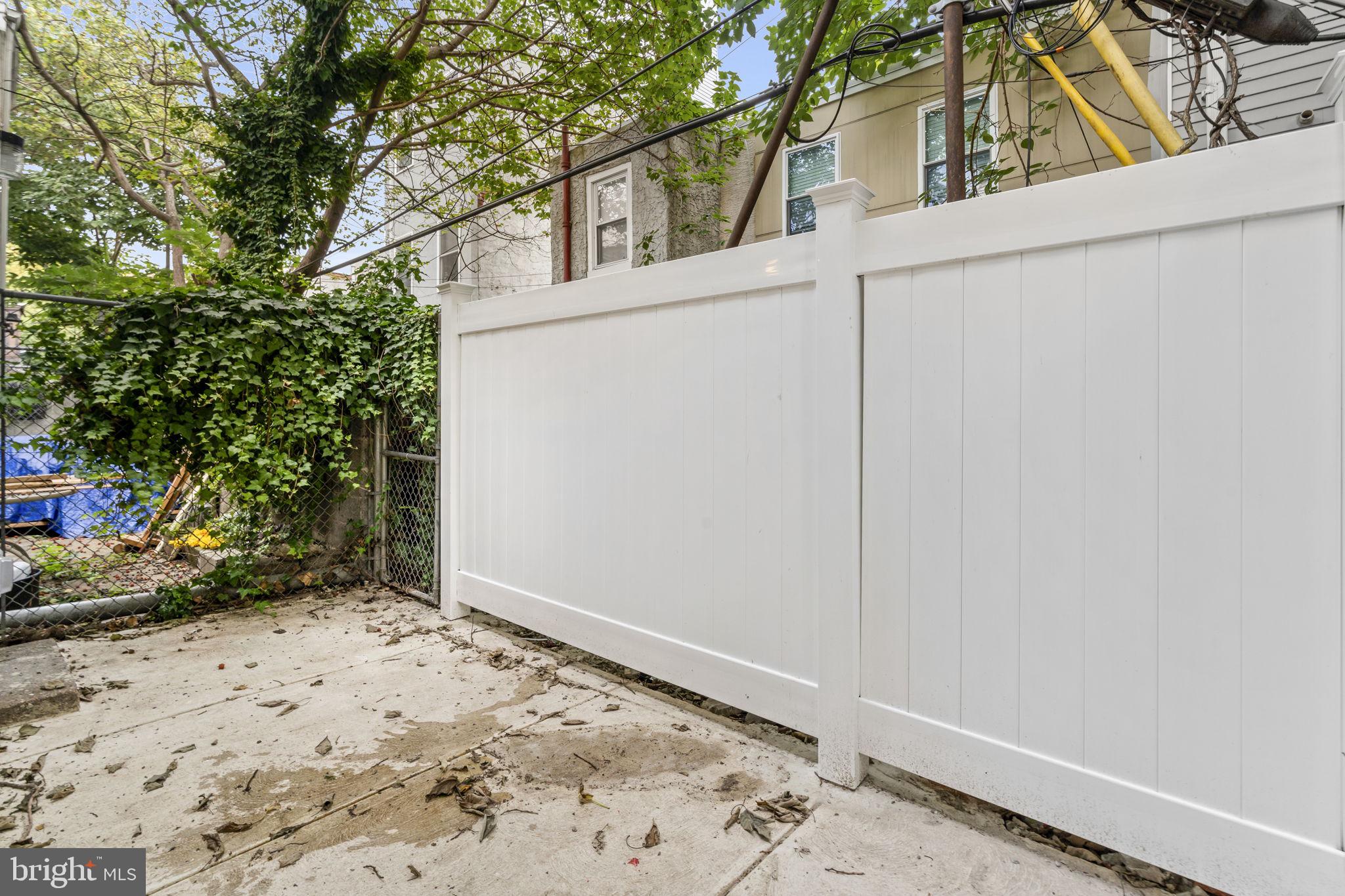 POINT BREEZE - Residential Lease