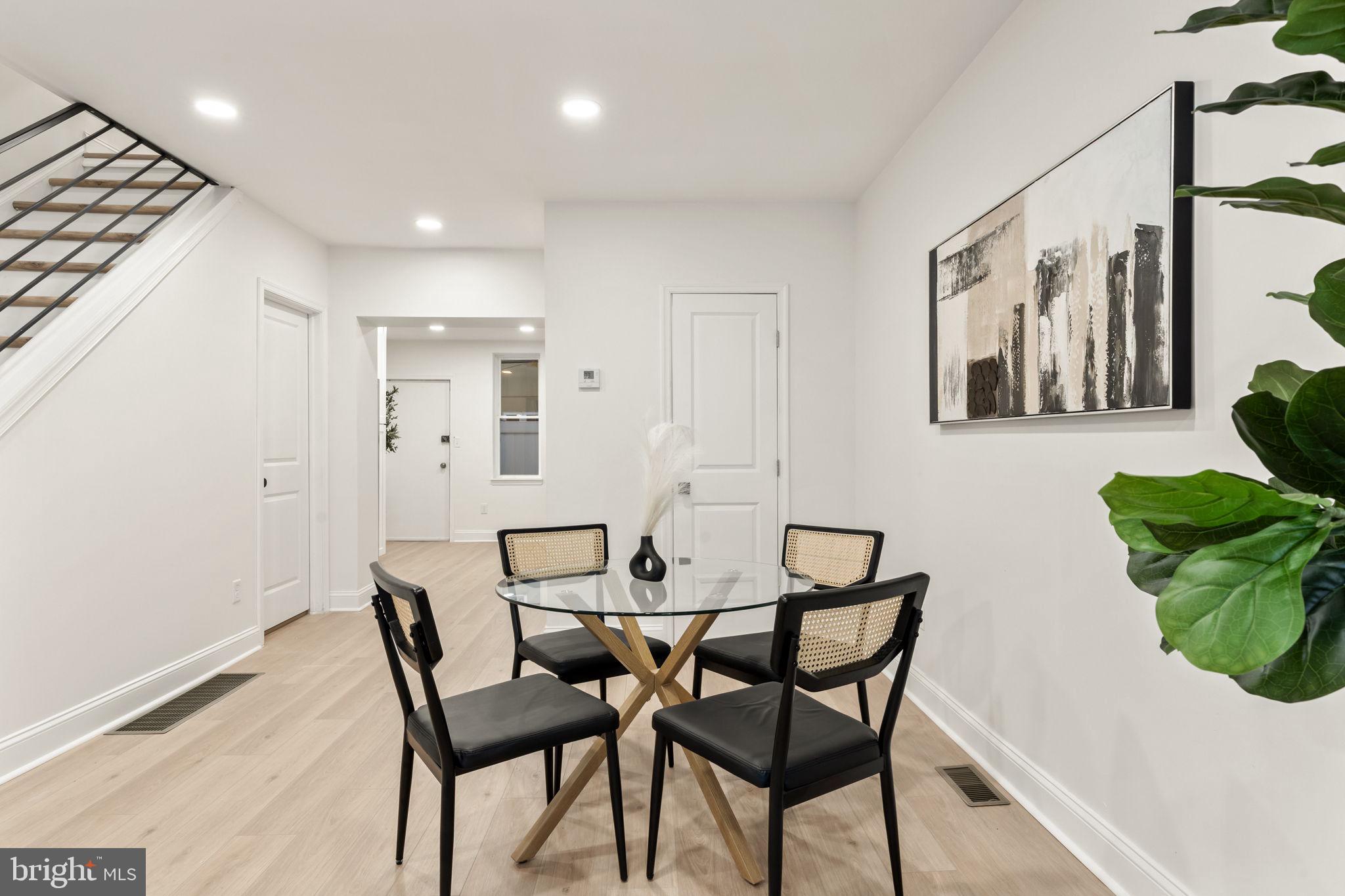 POINT BREEZE - Residential Lease