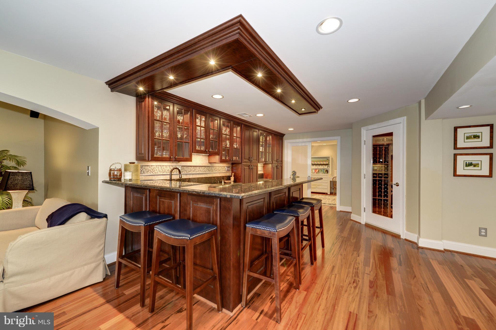 MANORS AT WOLF TRAP - Residential