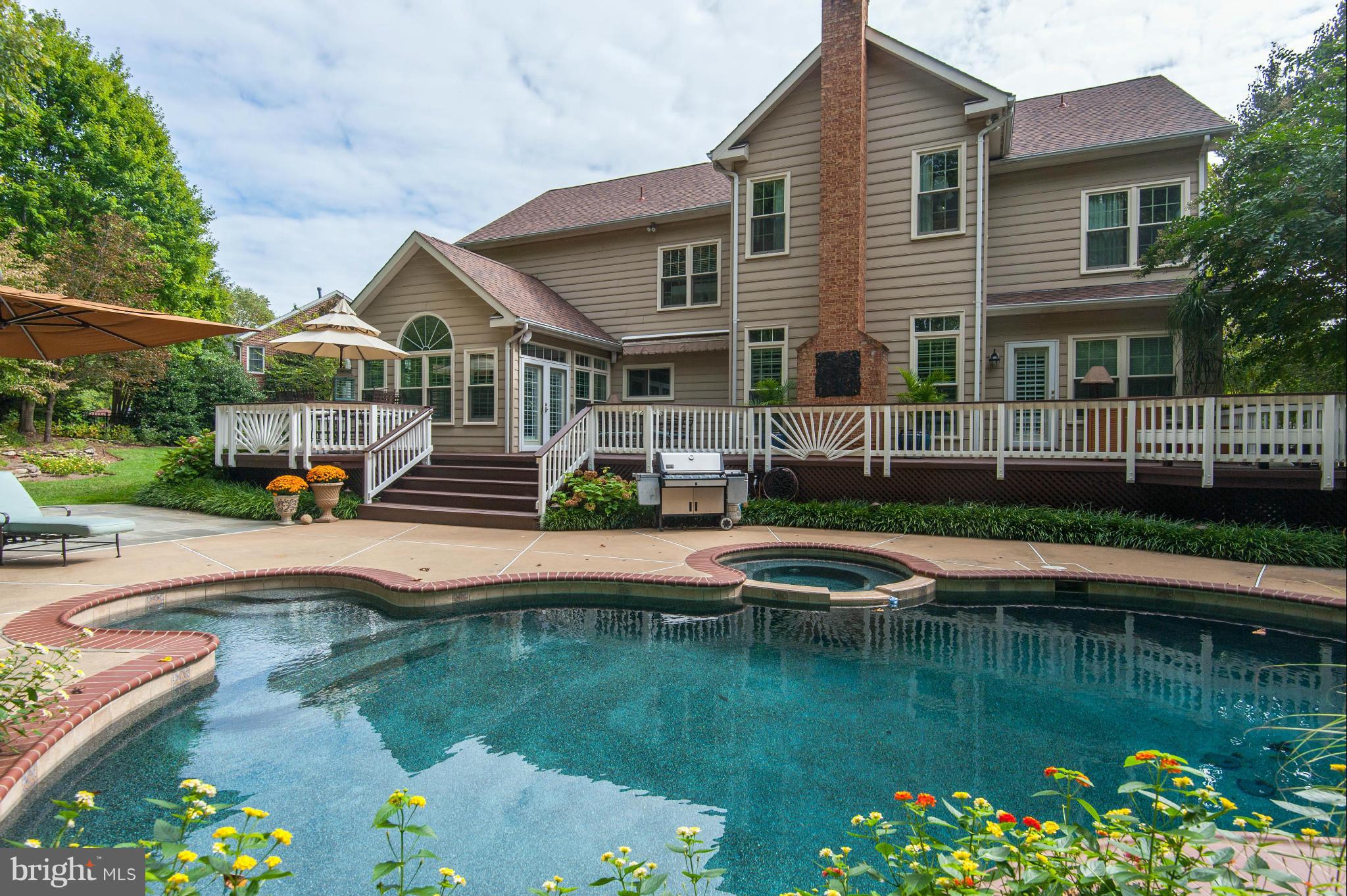 MANORS AT WOLF TRAP - Residential