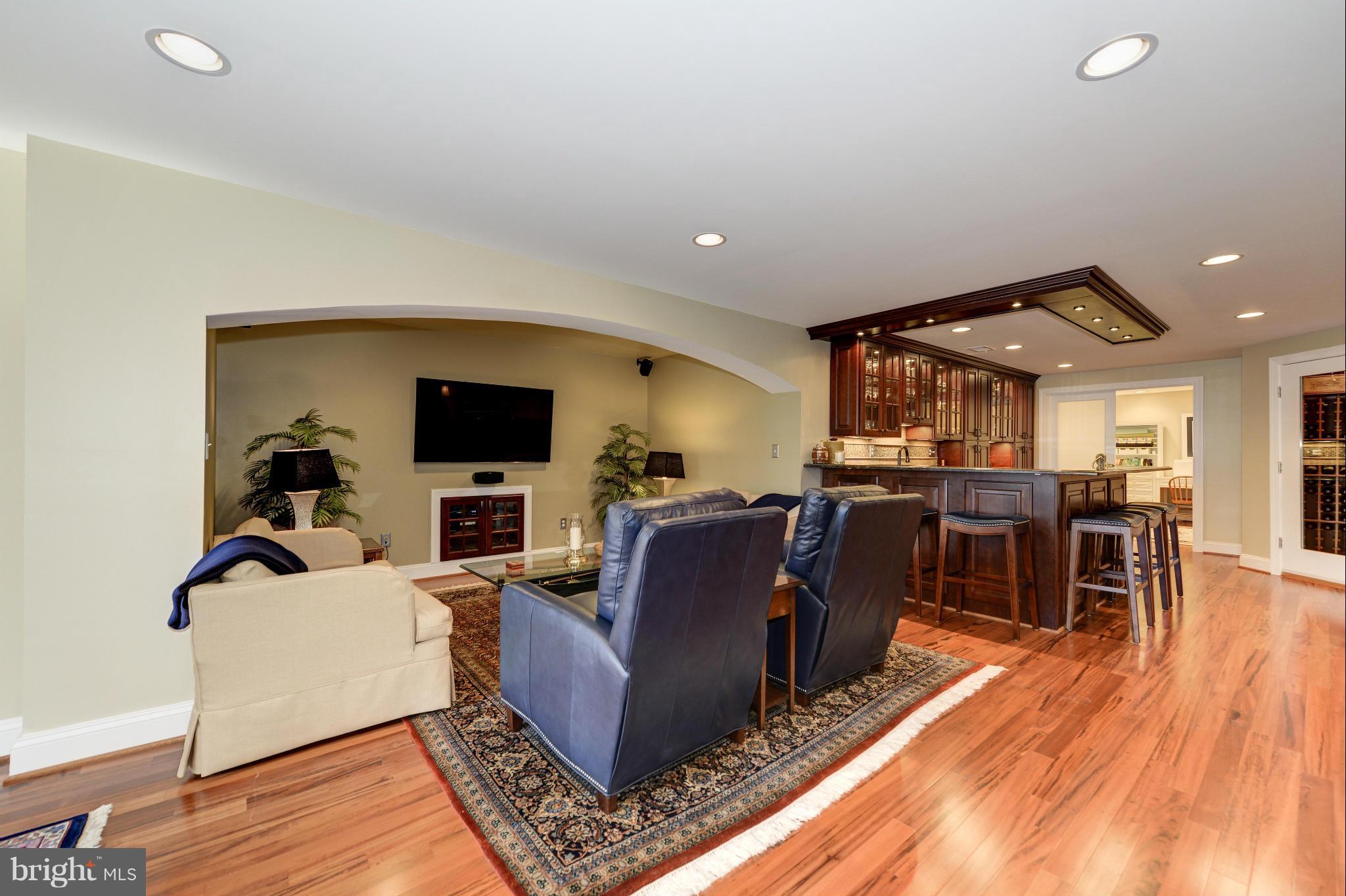 MANORS AT WOLF TRAP - Residential