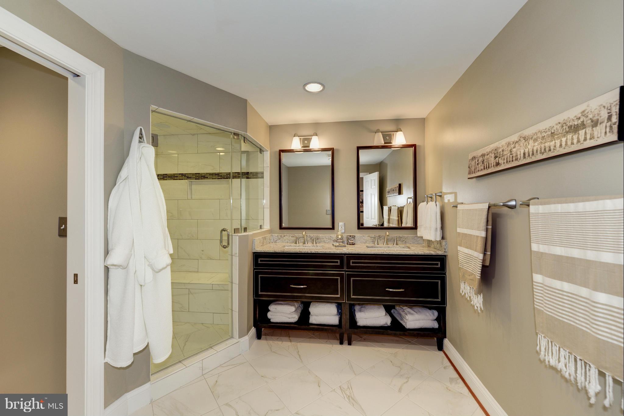 MANORS AT WOLF TRAP - Residential