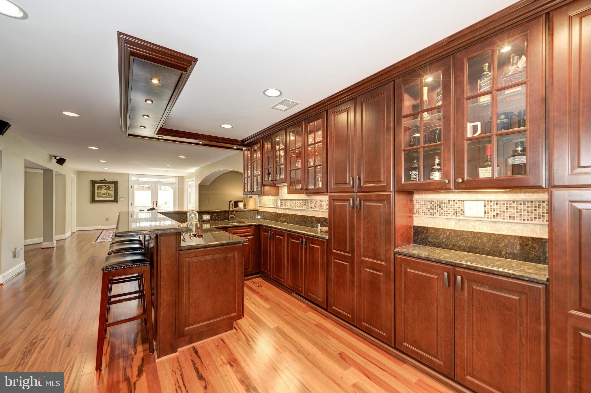 MANORS AT WOLF TRAP - Residential