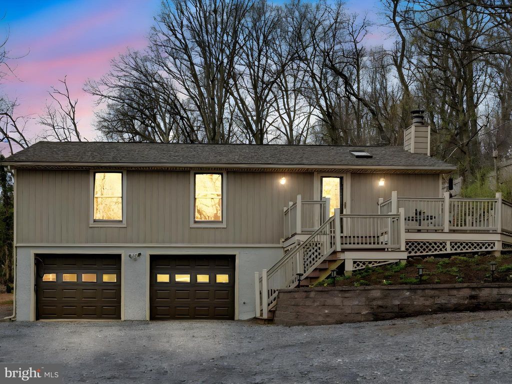 Photo of 62 Ridge Avenue, EPHRATA, PA 17522 (MLS # PALA2066902)