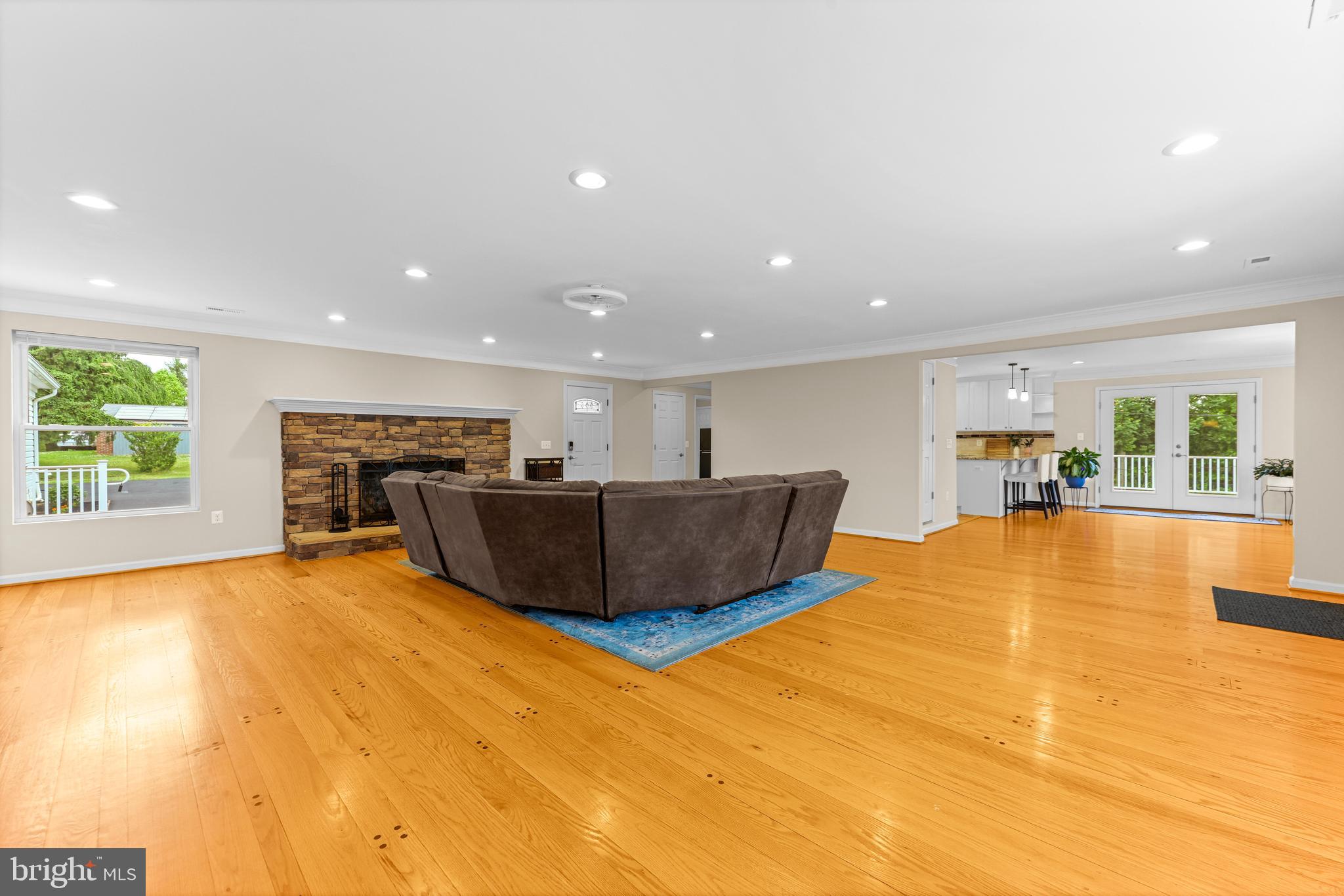 POT SPRING - Residential