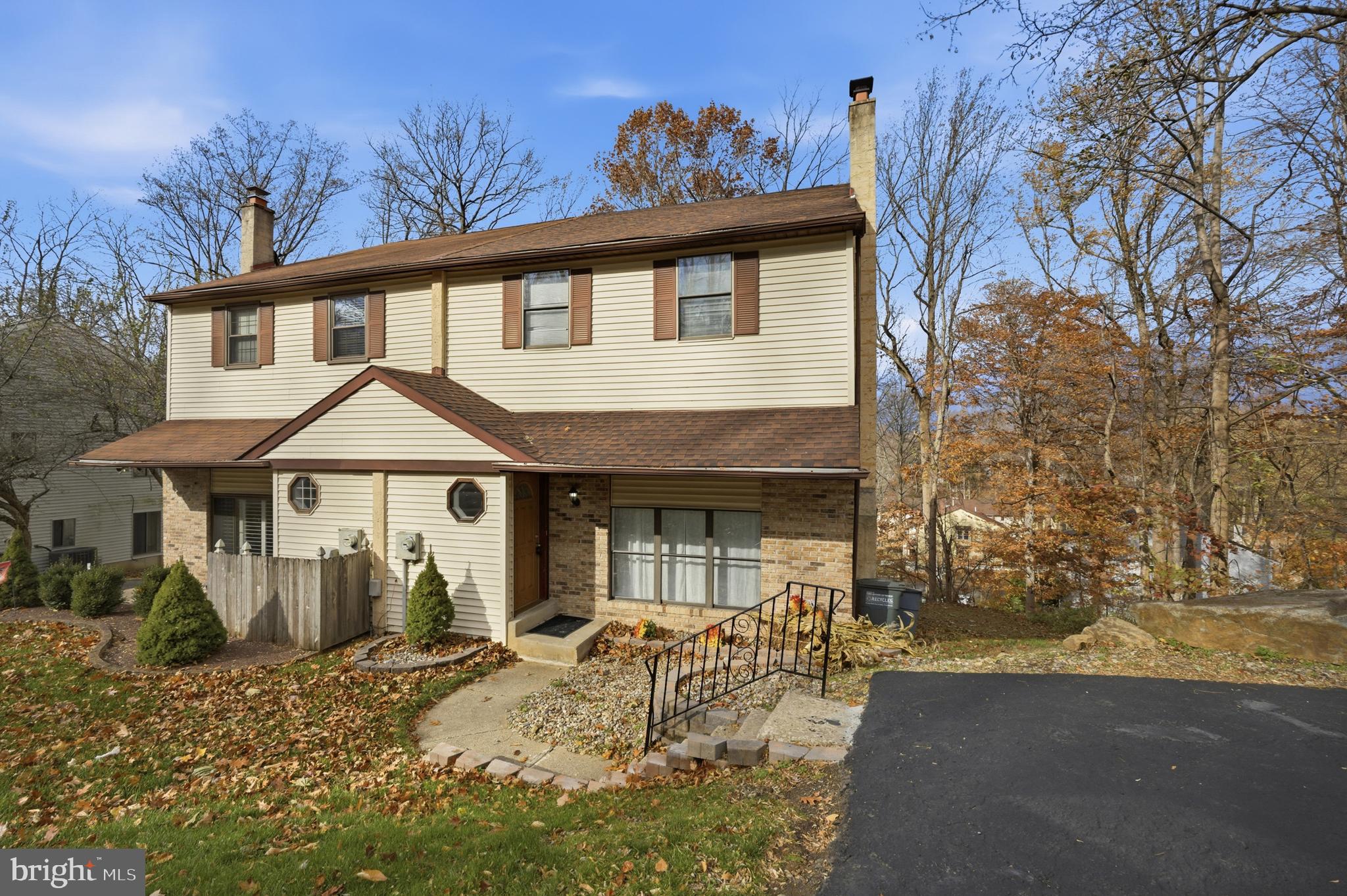 WOODLYN CROSSING - Residential