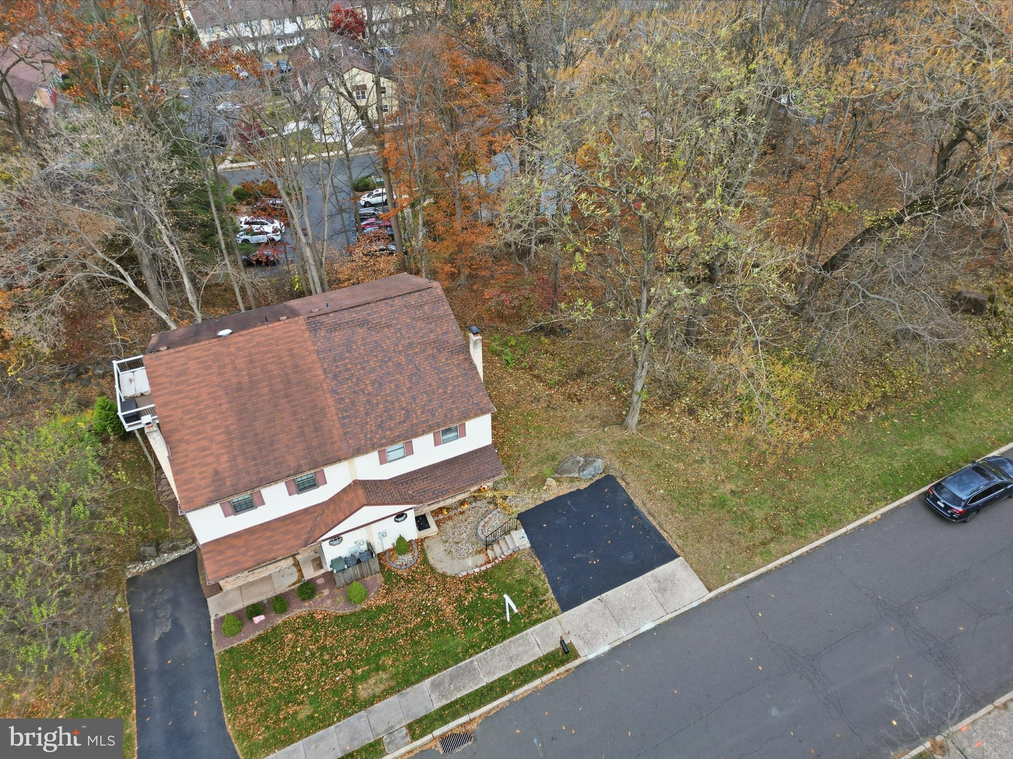 WOODLYN CROSSING - Residential