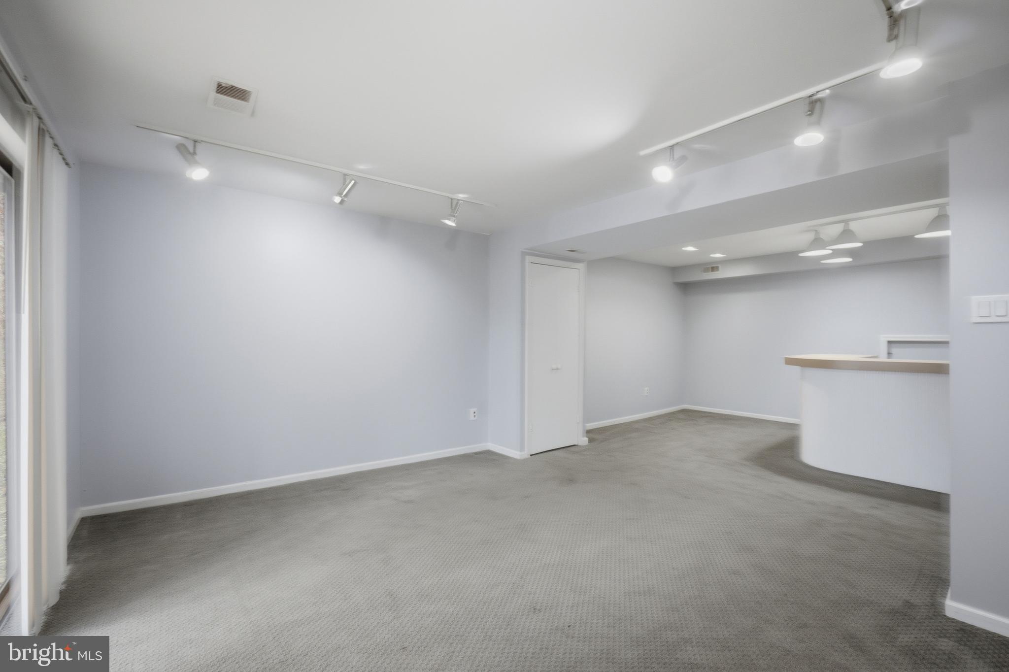 WOODLYN CROSSING - Residential