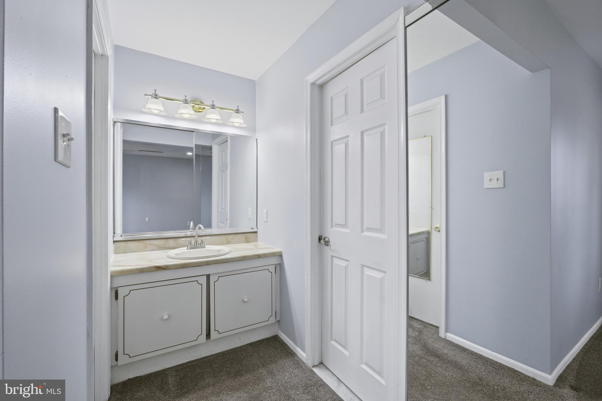 WOODLYN CROSSING - Residential